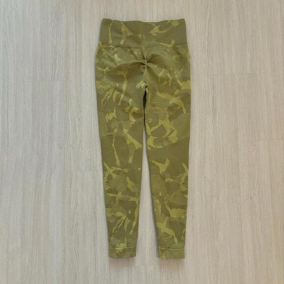 Gymshark Adapt Camo Seamless Yellow Leggings Size Small - Picture 2 of 5